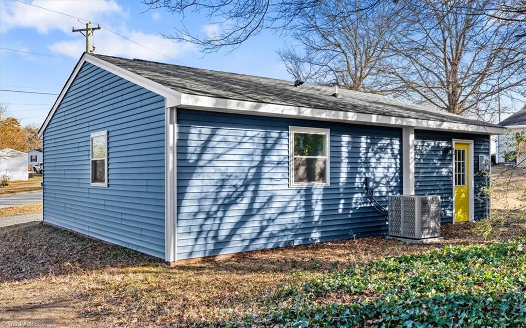 1501 Earl Drive