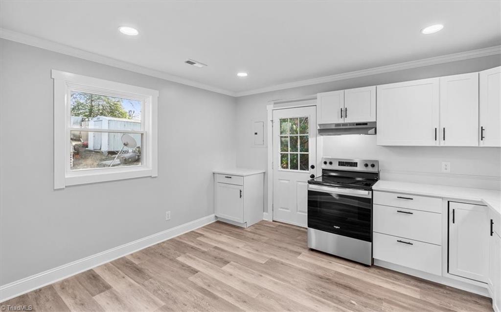 1501 Earl Drive