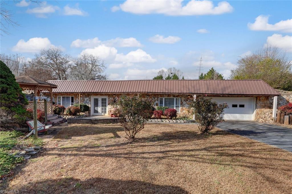 7832 Park Springs Road