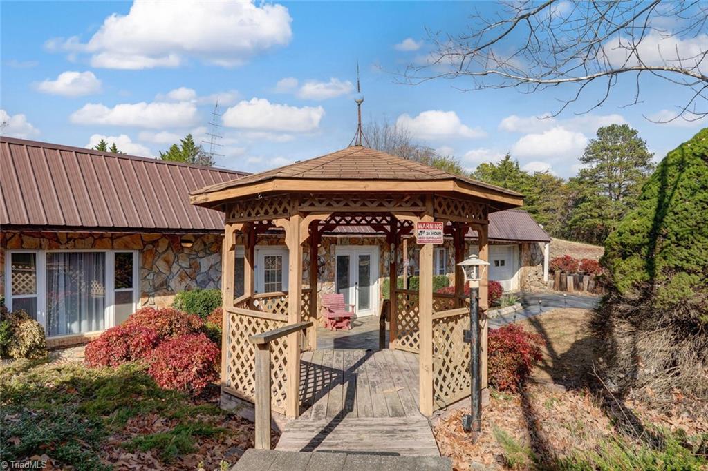 7832 Park Springs Road