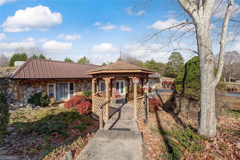 7832 Park Springs Road