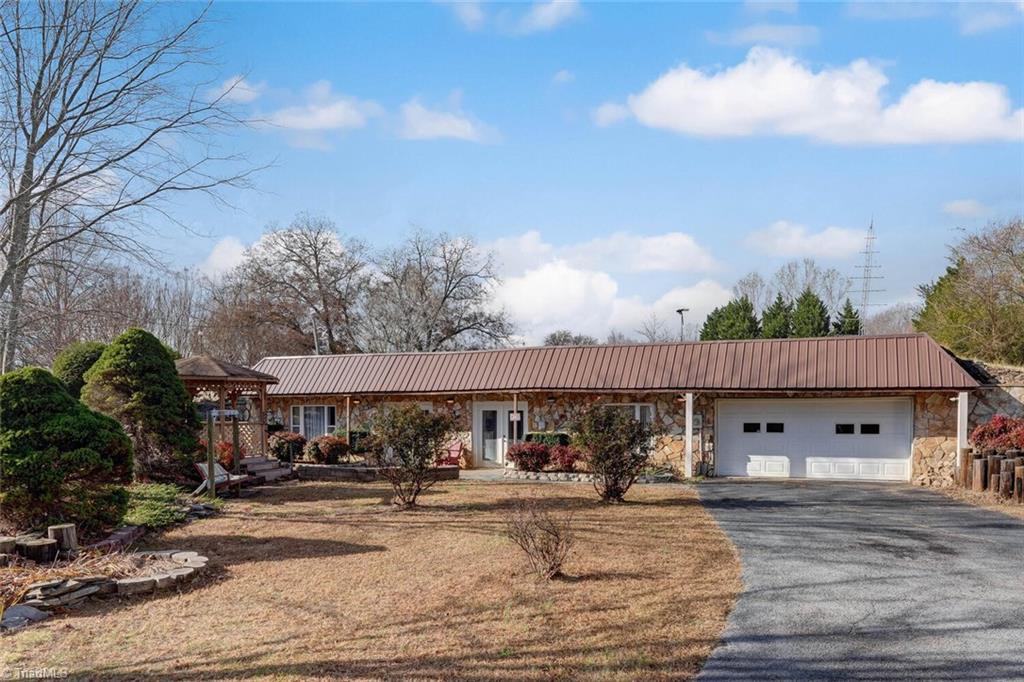 7832 Park Springs Road