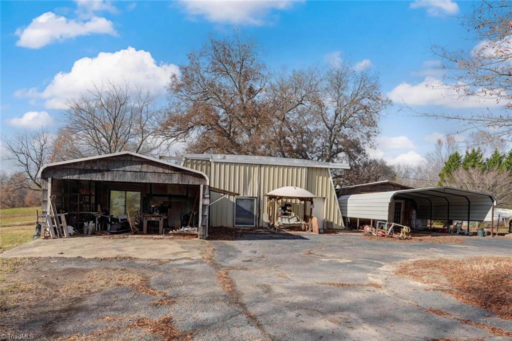7832 Park Springs Road