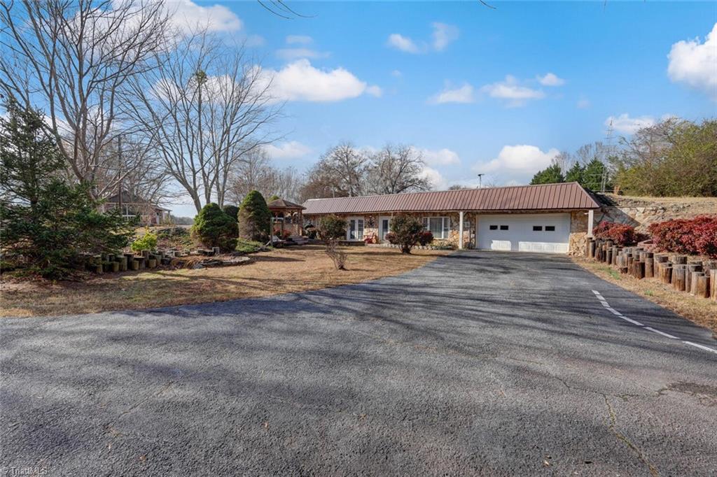 7832 Park Springs Road