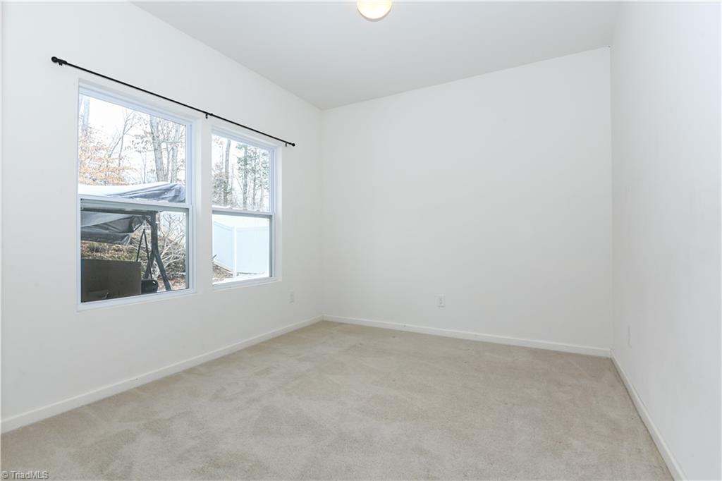 5031 Red Poll Drive