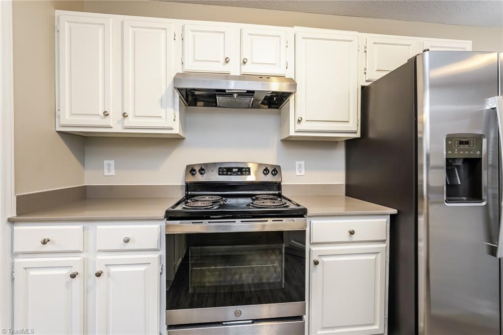 3 Archer Glen Court