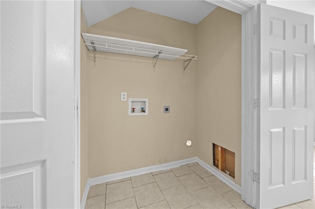 3800 Thornaby Circle, Winston-Salem