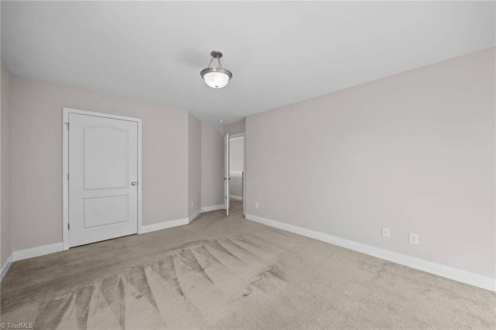 6602 Pedigree Yearling Court