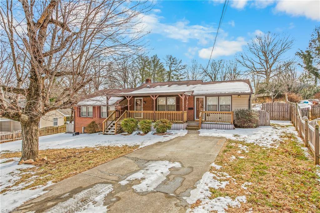 2780 Woodvale Drive, Winston-Salem