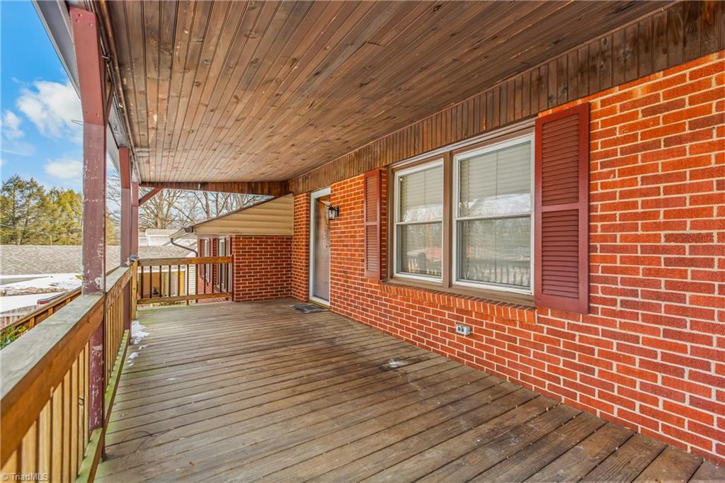 2780 Woodvale Drive, Winston-Salem