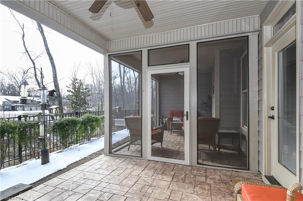 402 Kingsbridge Court