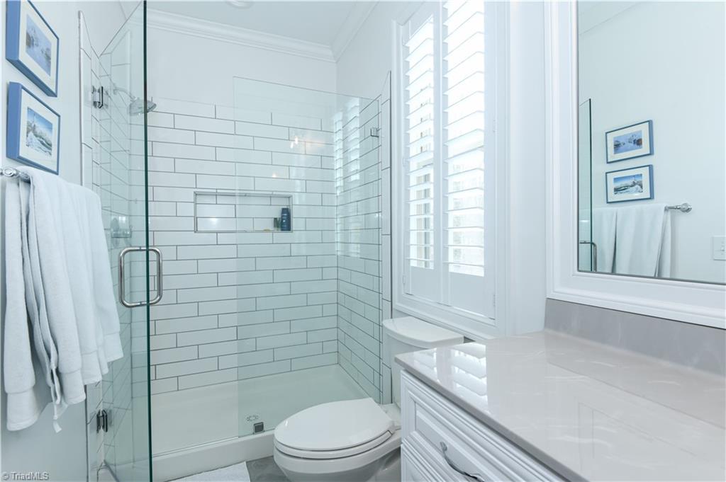 402 Kingsbridge Court