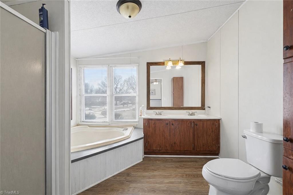 1160 Sandy Cross Road