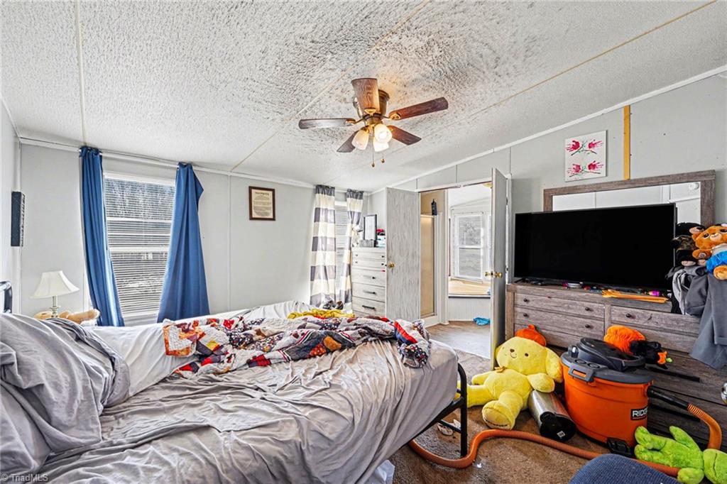 1160 Sandy Cross Road