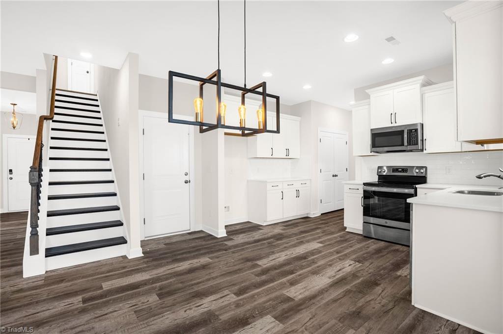 201 Obsidium Court