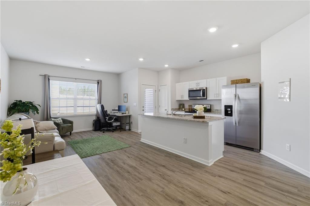 5526 Avery Drive