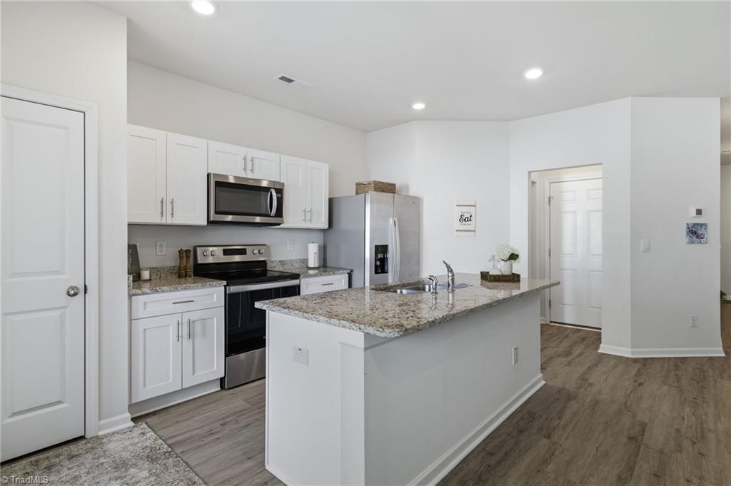 5526 Avery Drive