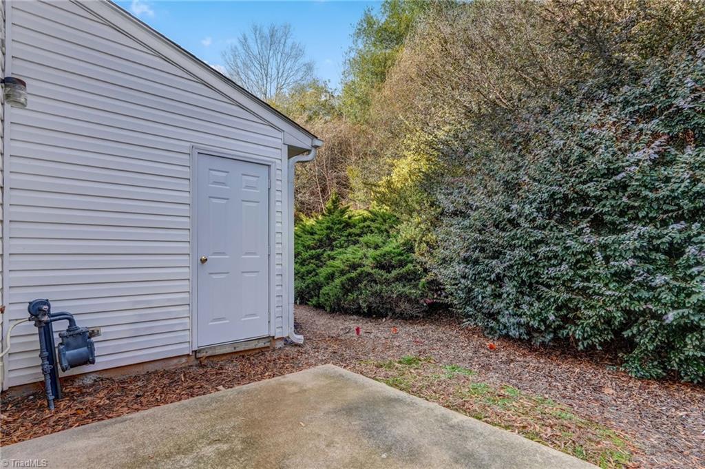 142 Tannenbaum Circle