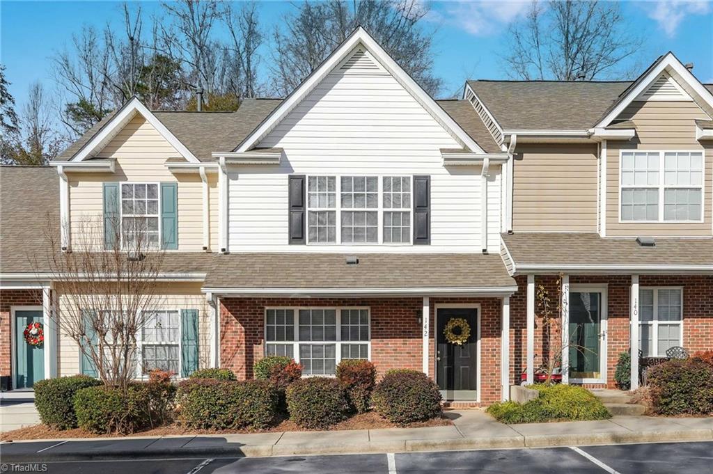 142 Tannenbaum Circle