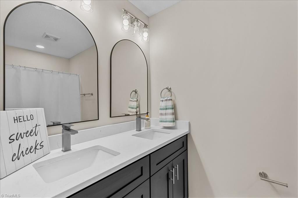 6867 Ironwood Circle