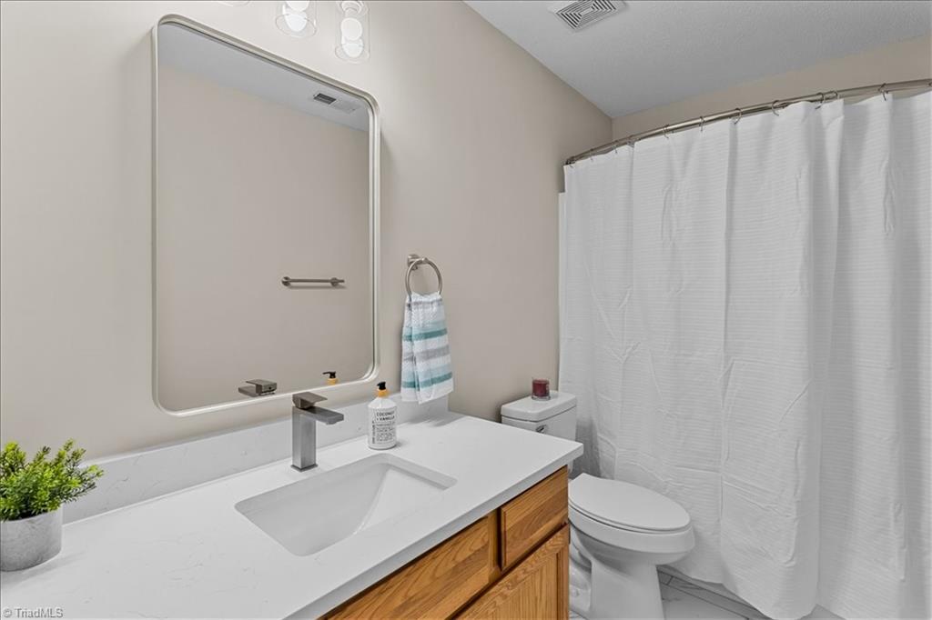 6867 Ironwood Circle