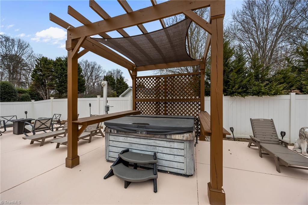 2309 Faircloth Way