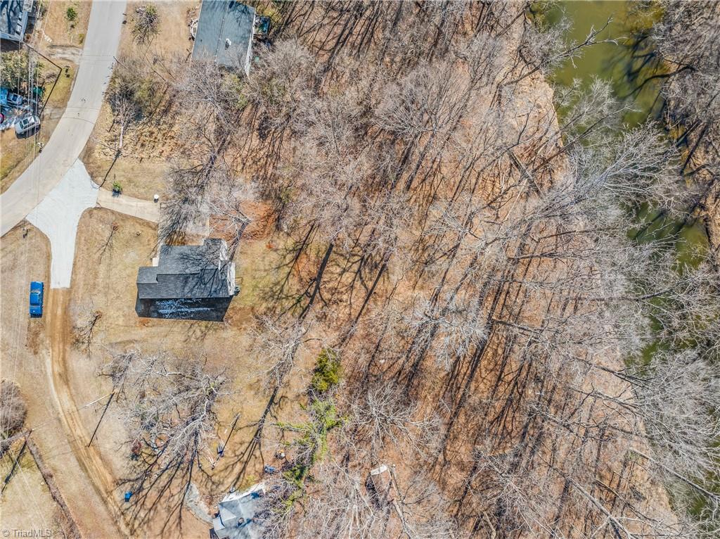 1217 Lakeview Heights Drive