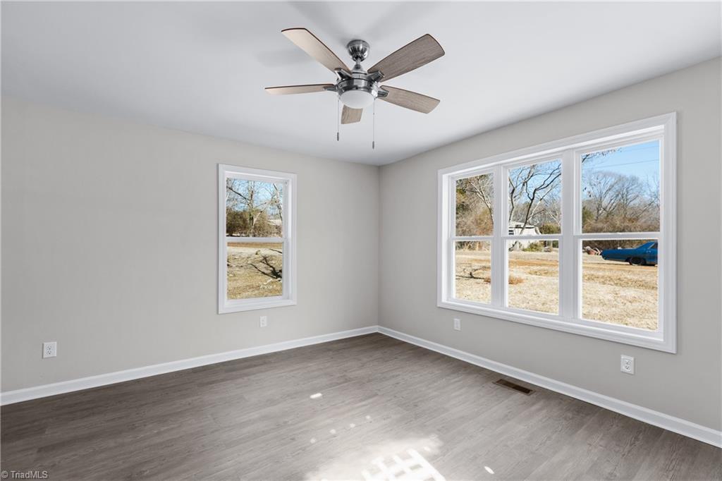 1217 Lakeview Heights Drive