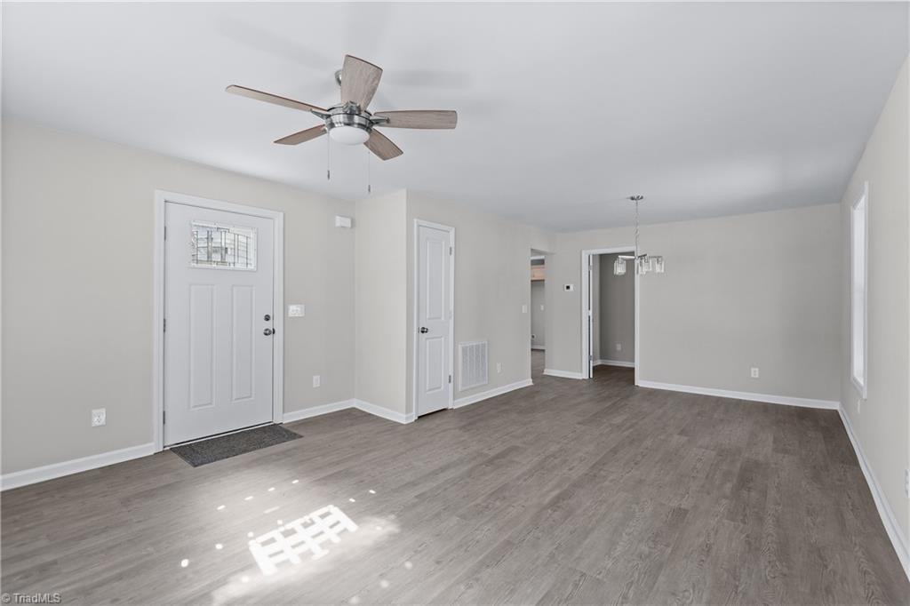 1217 Lakeview Heights Drive