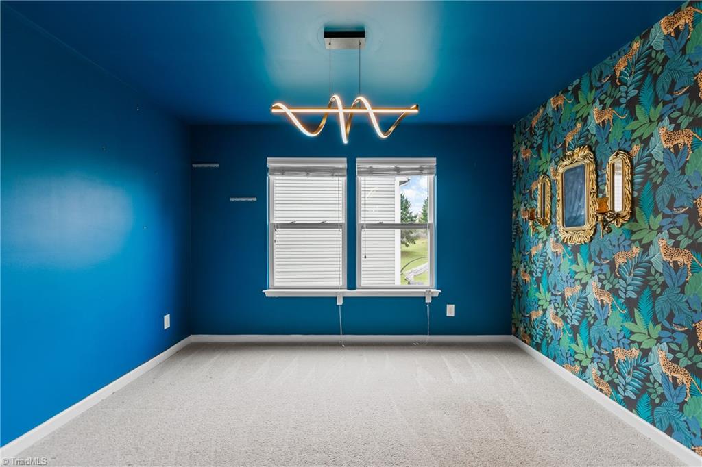 5506 Tier View Trail