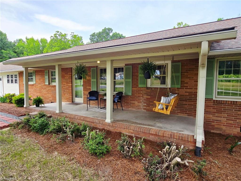 3669 W Greensboro Chapel Hill Road