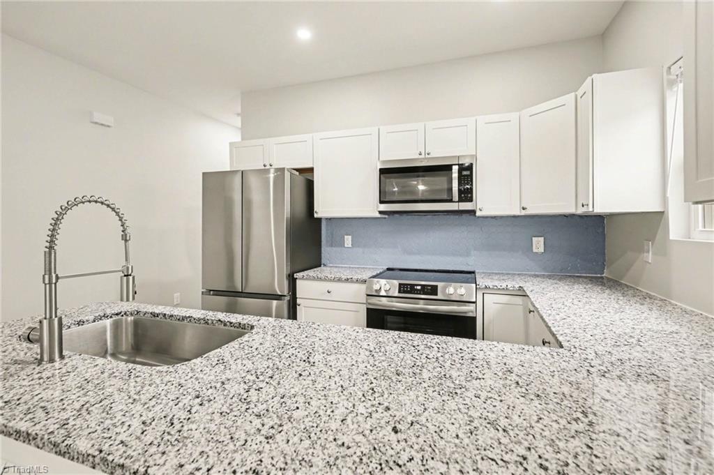 715 Meadowgreen Village Drive