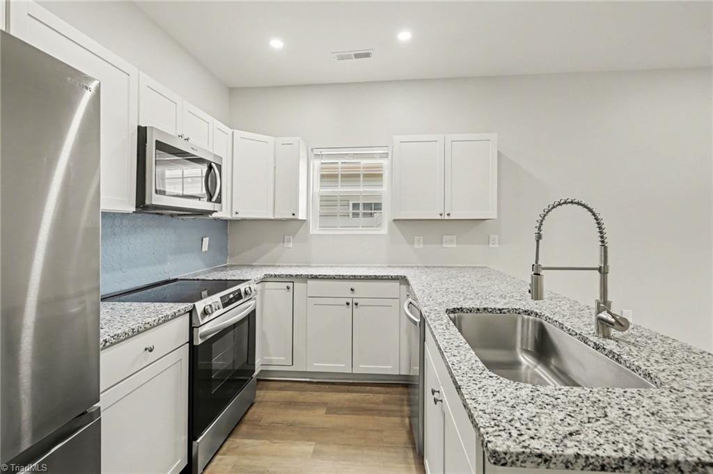 715 Meadowgreen Village Drive