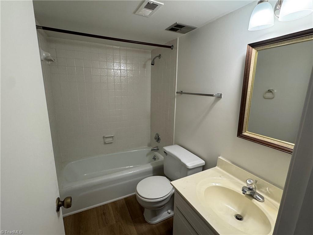 1524 Benjamin Parkway # D