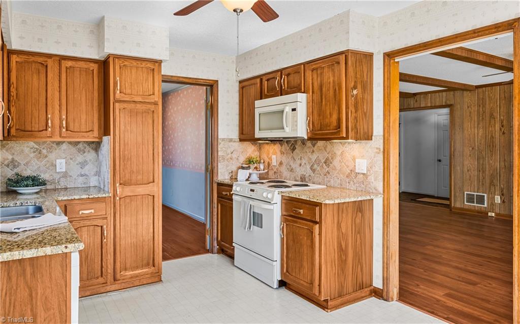 5603 Sage Brush Trail