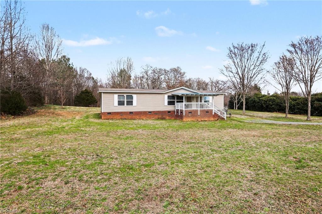4963 Thom Road