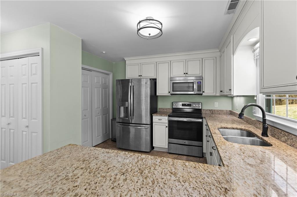 5216 Buckley Forest Trail