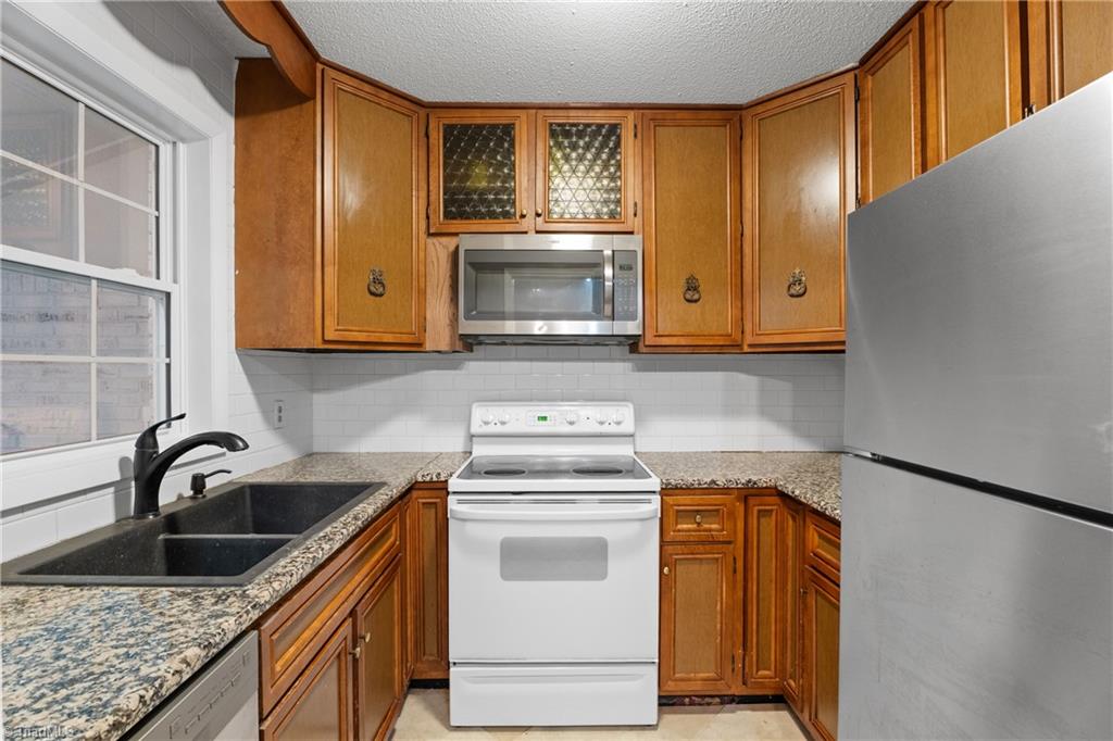 311 Salisbury Street # 18