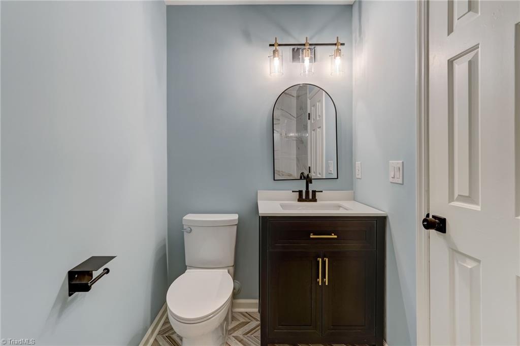 1813 North Winds Drive, Winston-Salem