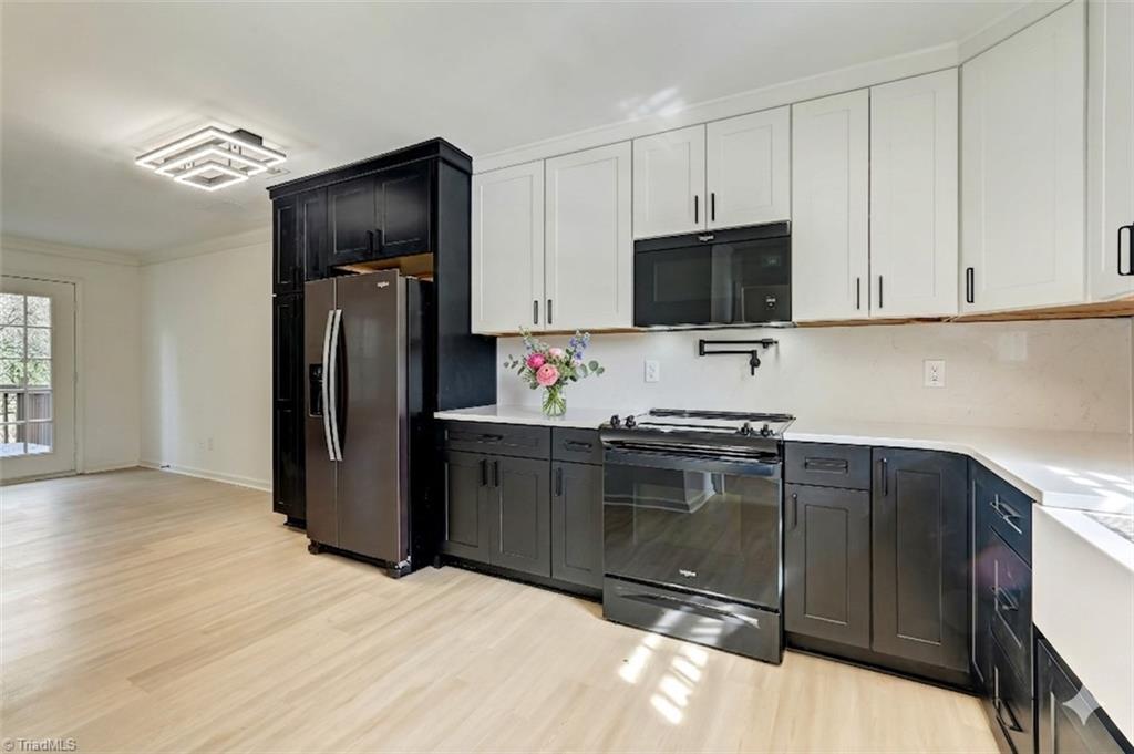 1813 North Winds Drive, Winston-Salem