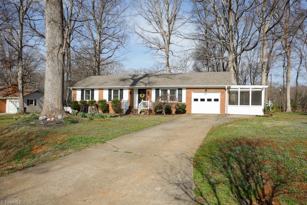 5003 Hiddenbrook Court, McLeansville