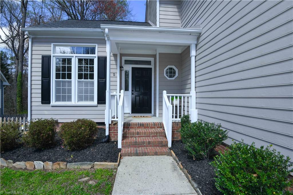 5 Archer Glen Court
