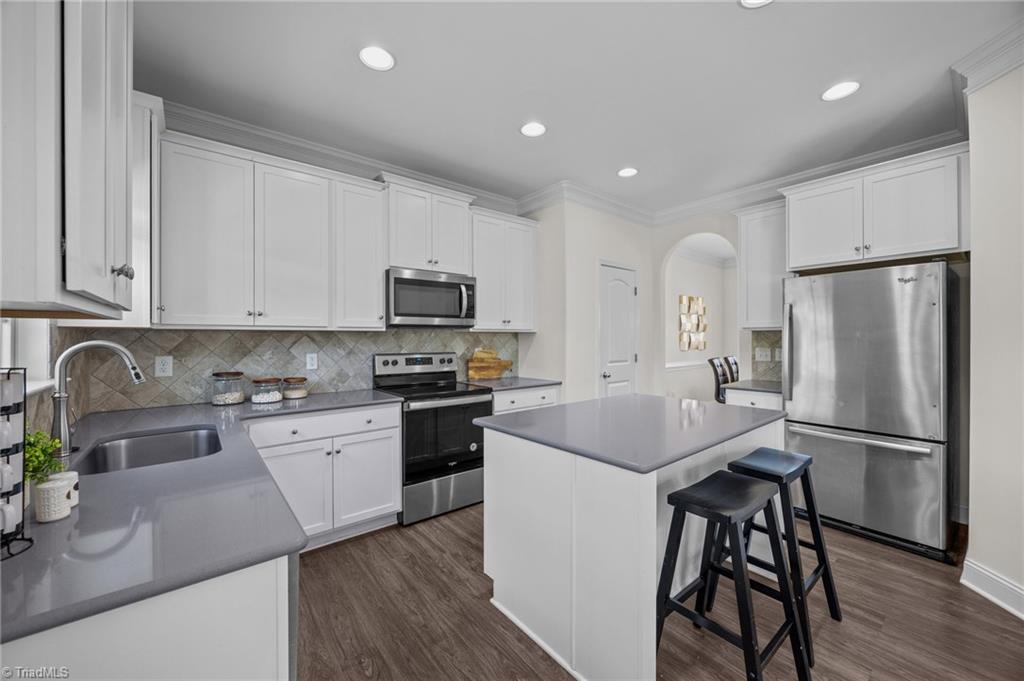 5614 Edgartown Street