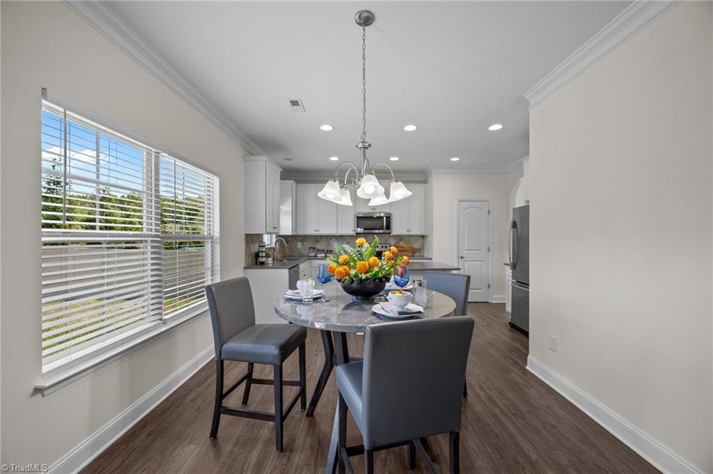 5614 Edgartown Street