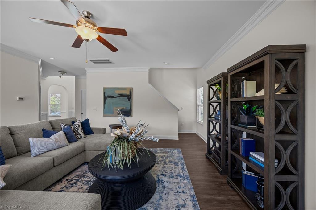 5614 Edgartown Street