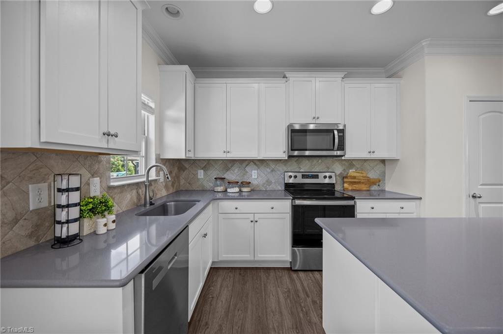 5614 Edgartown Street