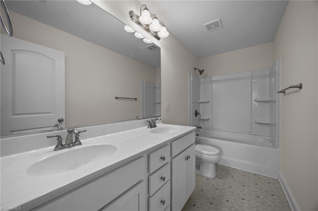 5614 Edgartown Street