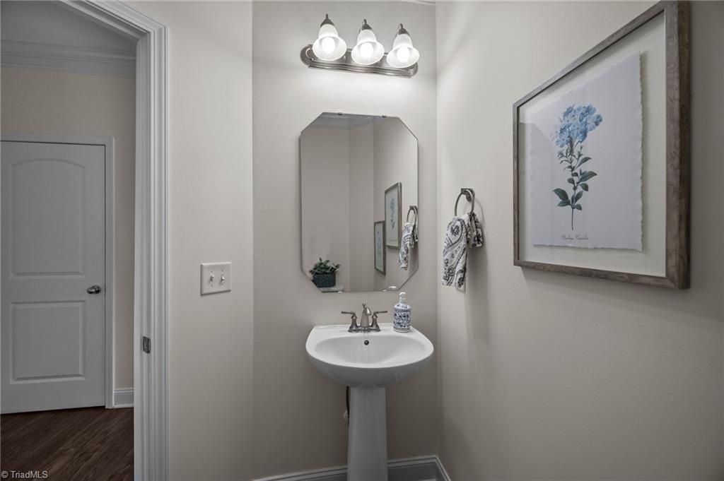 5614 Edgartown Street