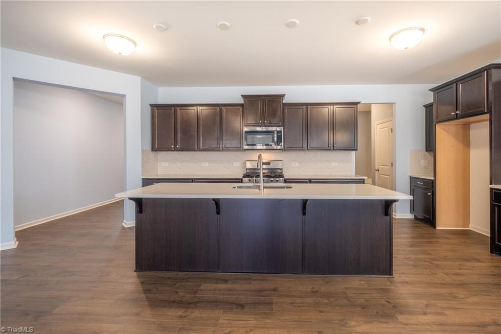 5556 Baverhof Drive