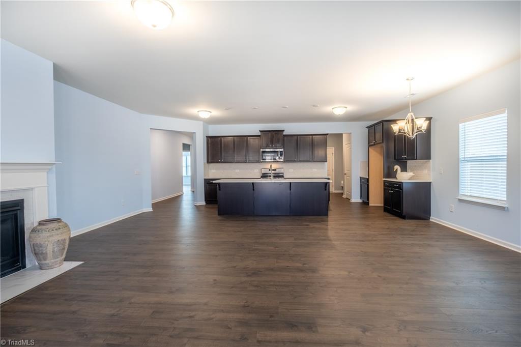 5556 Baverhof Drive